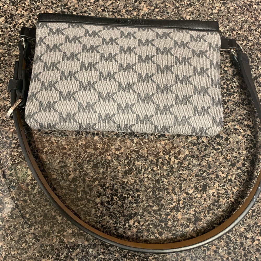 Micheal Kors bag